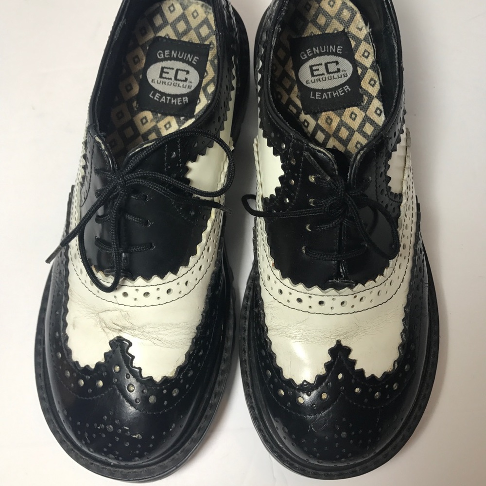 Black & white spectator oxfords size 7 ladies USA